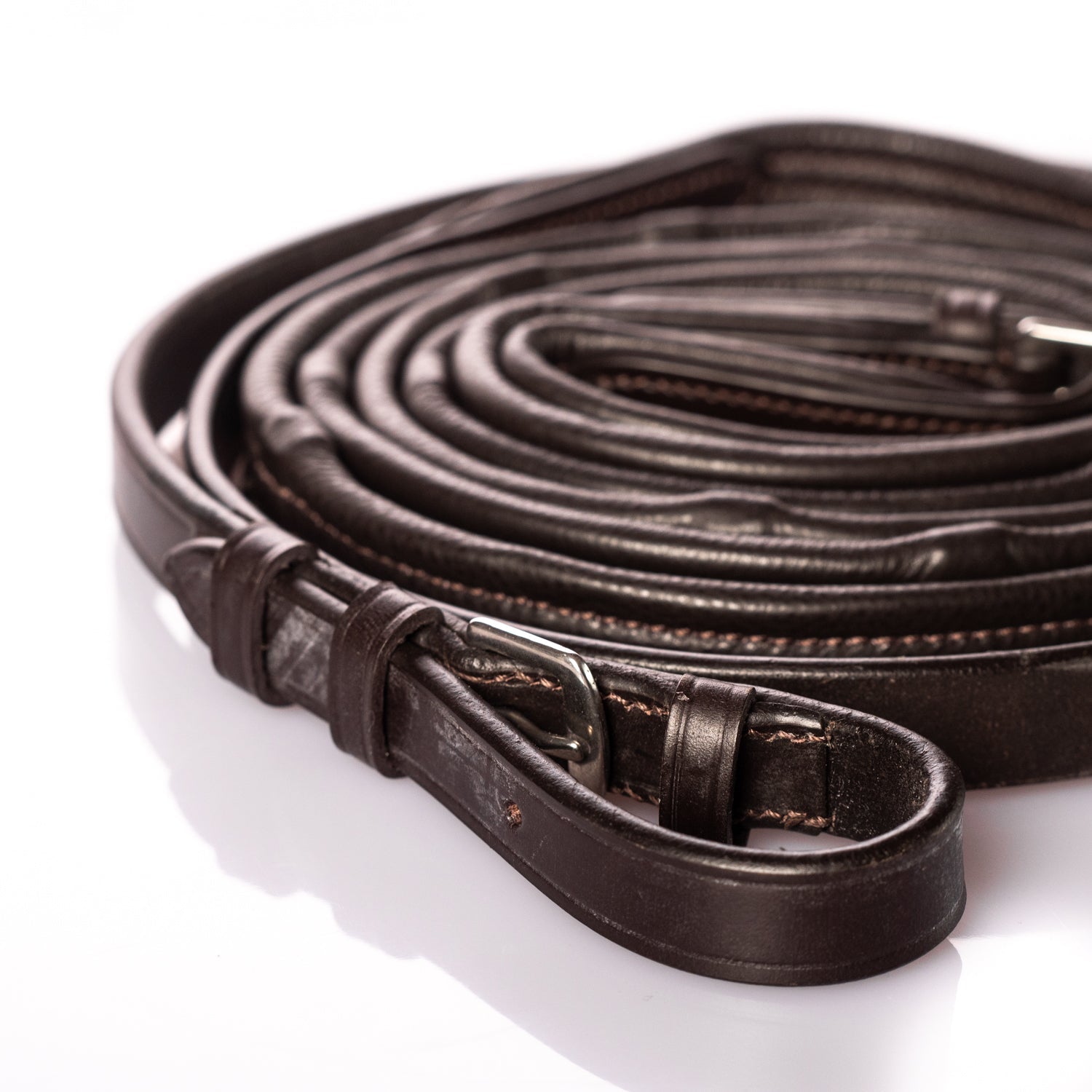 English leather havana reins with inbuilt notches